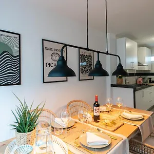 Apartamento Satu Granada: Modern In The Albaicin, Granada