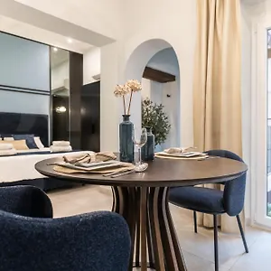 Modern In The Heart Of By Rems Málaga